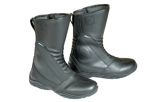 STIVALE UOMO MACNA BOOSTER REIVO IMPERMEABILE NERO - Della Categoria Stivali Uomo Produttore MACNA - A soli €59.95! Acquista ora su Due Ruote Accessori