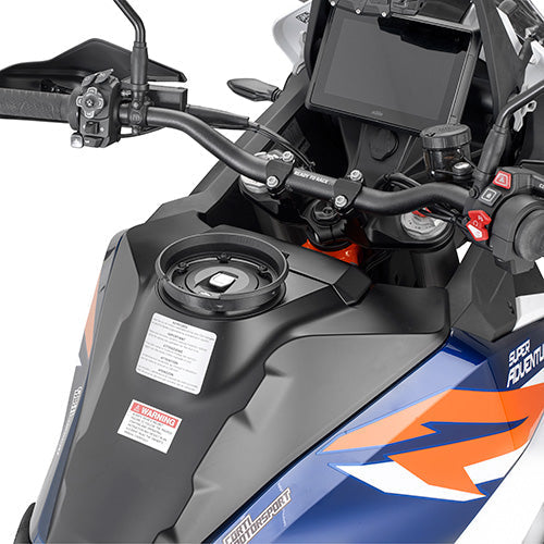 FLANGIA METALLICA BF 59 KTM SUP.ADV 21 SPECIFICA X BORSA TANK LOCK GIVI - Della Categoria Borse Serbatoio Tank loock Produttore Givi - A soli €13.10! Acquista ora su Due Ruote Accessori