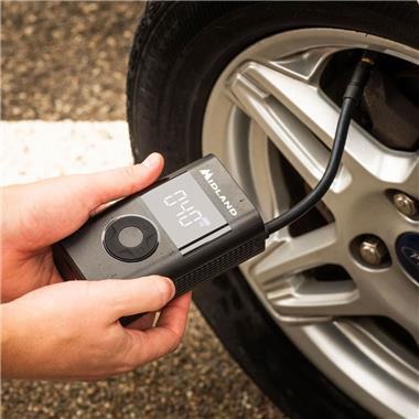 MINI COMPRESSORE CON POWER BANK ENERPUMP MIDLAND - Della Categoria Accessori Vari Produttore MIDLAND - A soli €53.10! Acquista ora su Due Ruote Accessori