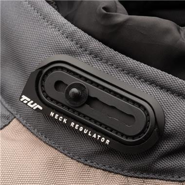 GIACCA TUR WAYPOINT 4 STAGIONI UOMO GRIGIO SABBIA NERO - Della Categoria Giubbini Tessuto Uomo Produttore T.UR - A soli €240! Acquista ora su Due Ruote Accessori