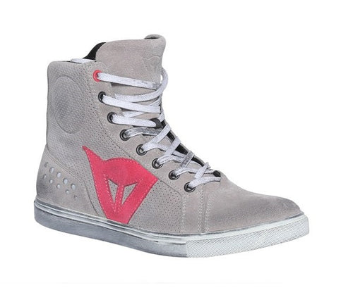 SCARPA STREET BIKER DAINESE DONNA AIR GRIGIO CHIARO-CORALLO - Della Categoria Scarpa Donna Produttore DAINESE - A soli €97.95! Acquista ora su Due Ruote Accessori