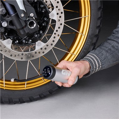 COMPRESSORE A BATTERIA RICARICABILE S502 GIVI