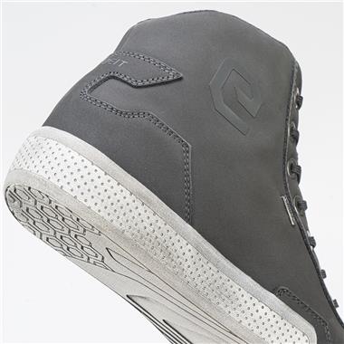 SCARPA UOMO ELEVIT ANTIBES WP FULL LEATHER GRIGIO SCURO - Della Categoria Scarpa Uomo Produttore ELEVEIT - A soli €116.95! Acquista ora su Due Ruote Accessori