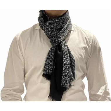 SCIARPA UOMO FANTASIA STAMPATA DOUBLE NERO-FANTASY  MISURA 190CM X 90CM - Della Categoria Collarini & Scaldacollo Produttore DUE RUOTE SRL - A soli €15.95! Acquista ora su Due Ruote Accessori