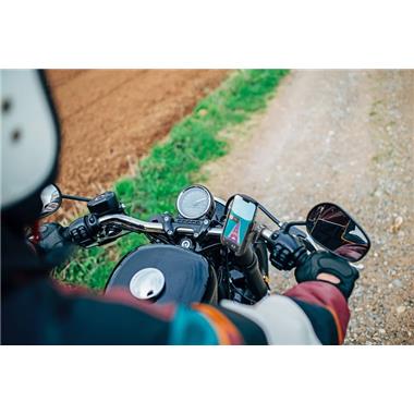 PORTA TELEFONO UNIVERSALE CRAB CON MODULO ANTIVIBRAZIONE  INTEGRATO - Della Categoria Custodie Smartphone Produttore CELLULAR LINE - A soli €31.90! Acquista ora su Due Ruote Accessori