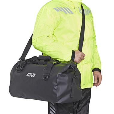 BORSONE EA115BK IMPERMEABILE 40 LT. NERO GIVI