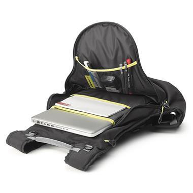 ZAINO ESTENDIBILE EA104C GIVI 24 LITRI CON COPERTINA ANTIPIOGGIA - Della Categoria Zaini Produttore Givi - A soli €59.25! Acquista ora su Due Ruote Accessori