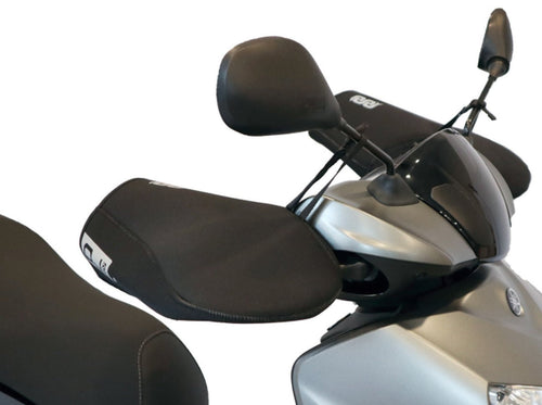 COPRIMANOPOLE OJ JC010 NERE UNIVERSALI IMPERMEABILI NEOPRENE - Della Categoria Coprimanopole Moffole Produttore OJ ATMOSFERE METROPOLITANE - A soli €36! Acquista ora su Due Ruote Accessori