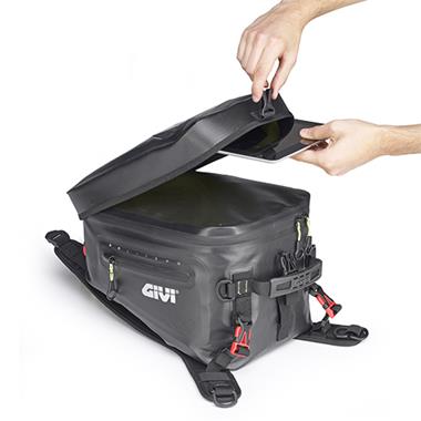 BORSA SERBATOIO GIVI GRT715 WATERPROOF 20 LITRI - Della Categoria Borse Serbatoio Produttore Givi - A soli €128.65! Acquista ora su Due Ruote Accessori