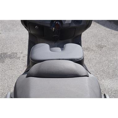 CUSCINI MOTO E SCOOTER ANTIDOLOR PASSEGGERO - Della Categoria Accessori Vari Produttore cuscini antidolor - A soli €72.00! Acquista ora su dueruoteaccessori.it