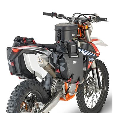 CP. BORSE LATERALI GIVI WATERPROOF GRT718 LT.15 - Della Categoria Borse Laterali Produttore Givi - A soli €165.75! Acquista ora su Due Ruote Accessori